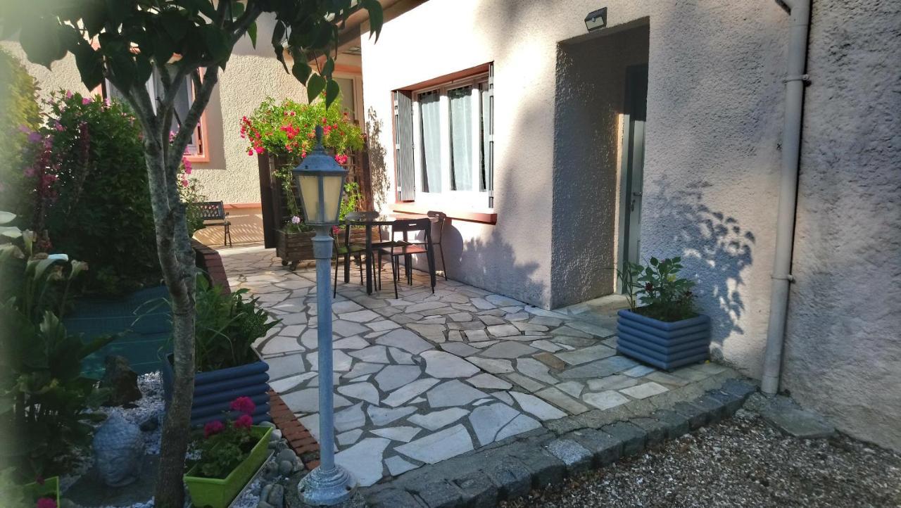 4 Rue Guy De Maupassant Lejlighed Valmont  Eksteriør billede